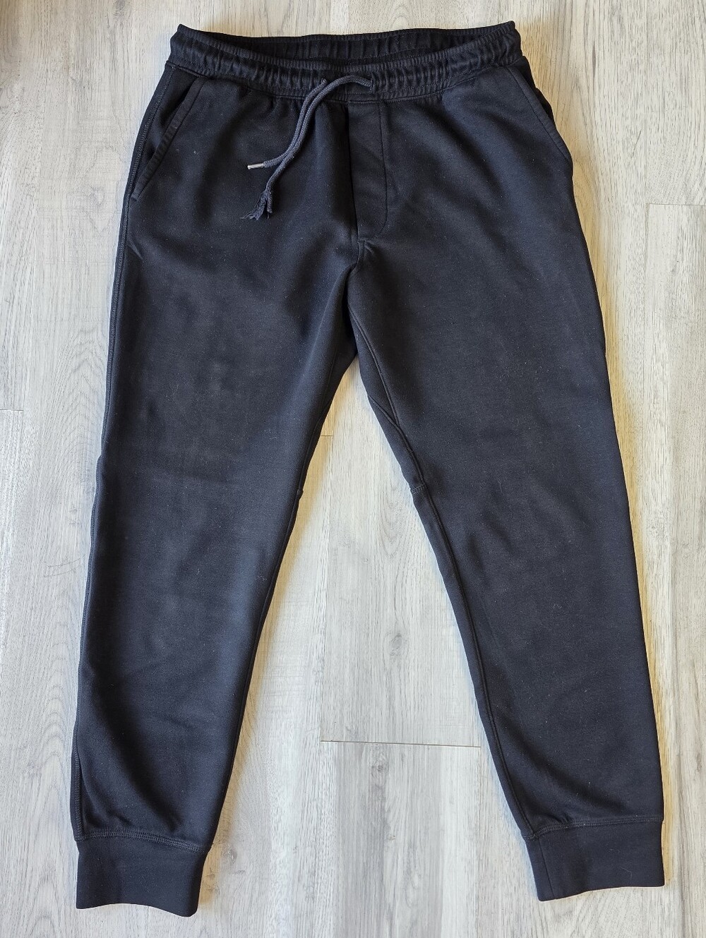 American Eagle Men’s Black Joggers | Large Tall